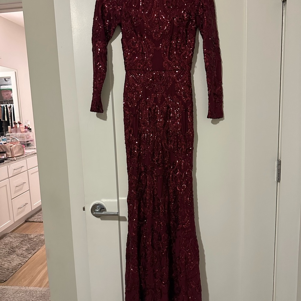 Betsy & Adam Red Sequin Embellished Gown Sweetheart Neckline